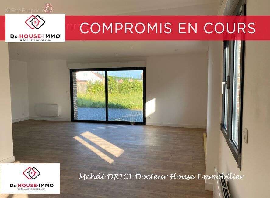 Maison à OSTRICOURT