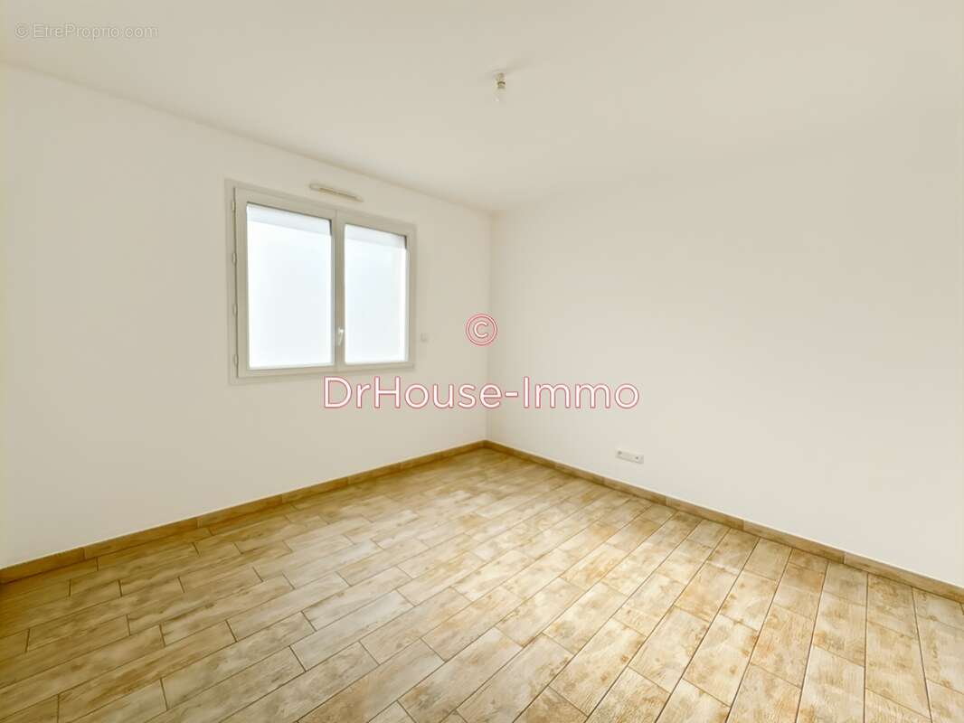 Maison à LA SUZE-SUR-SARTHE