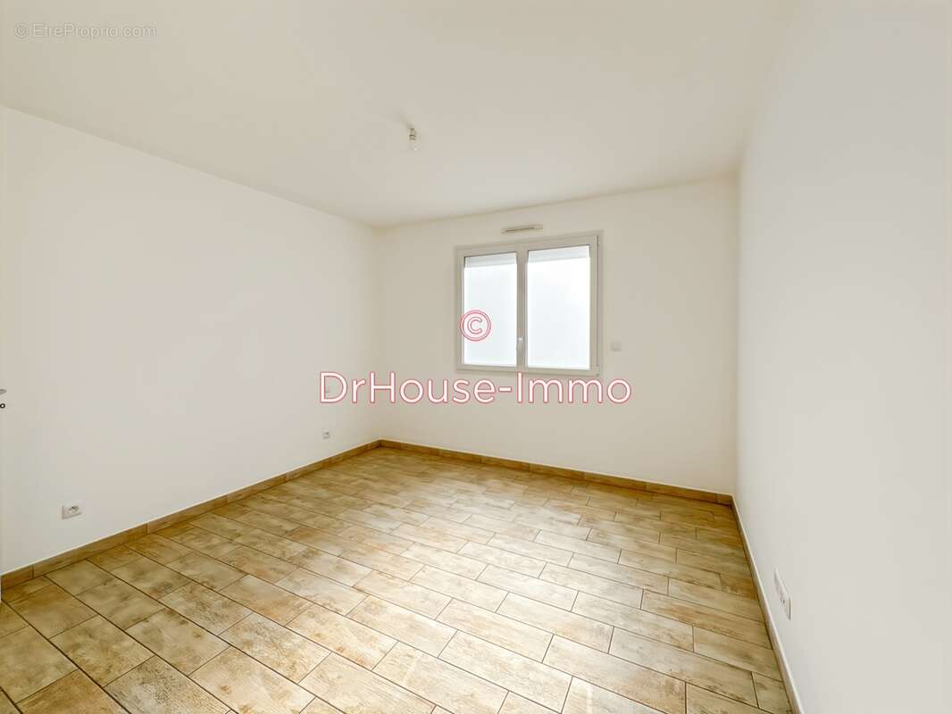 Maison à LA SUZE-SUR-SARTHE