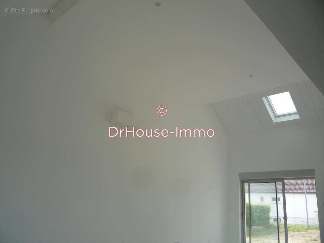 Maison à SAVIGNE-SUR-LATHAN