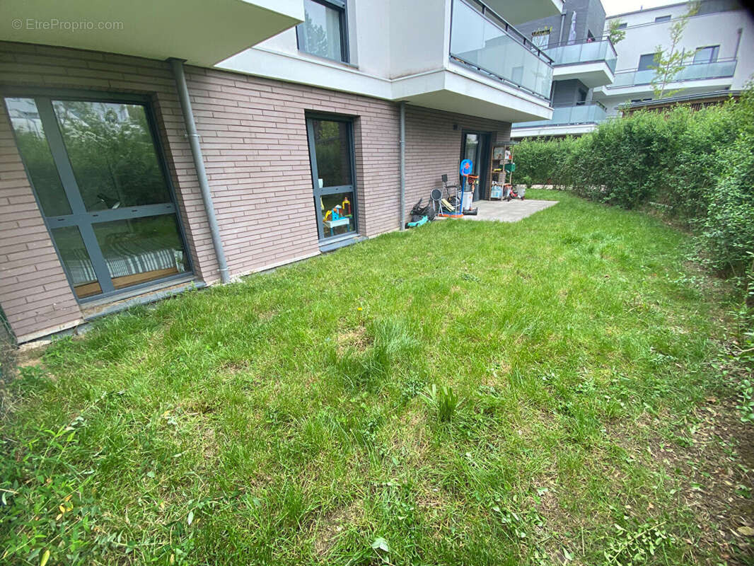 Appartement à MONTIGNY-LE-BRETONNEUX