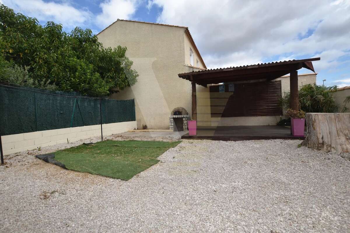 Maison à VILLENEUVE-LES-BEZIERS