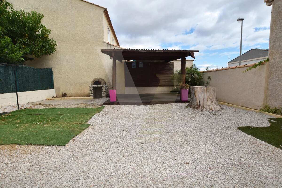 Maison à VILLENEUVE-LES-BEZIERS