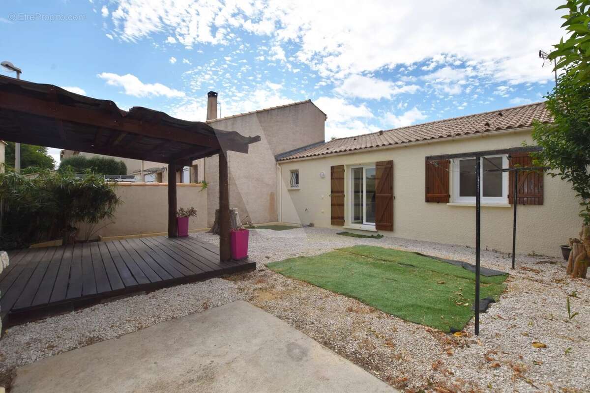 Maison à VILLENEUVE-LES-BEZIERS