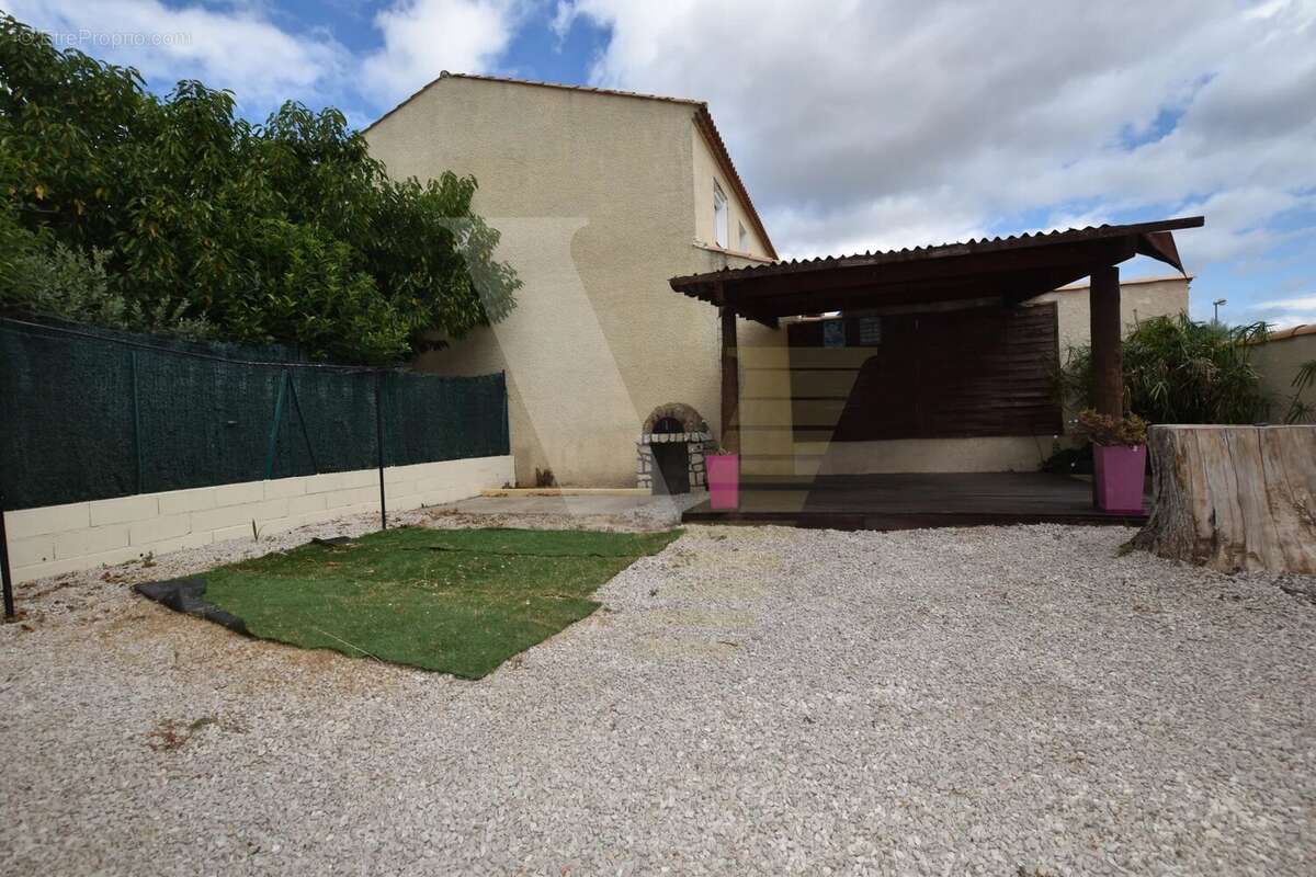 Maison à VILLENEUVE-LES-BEZIERS