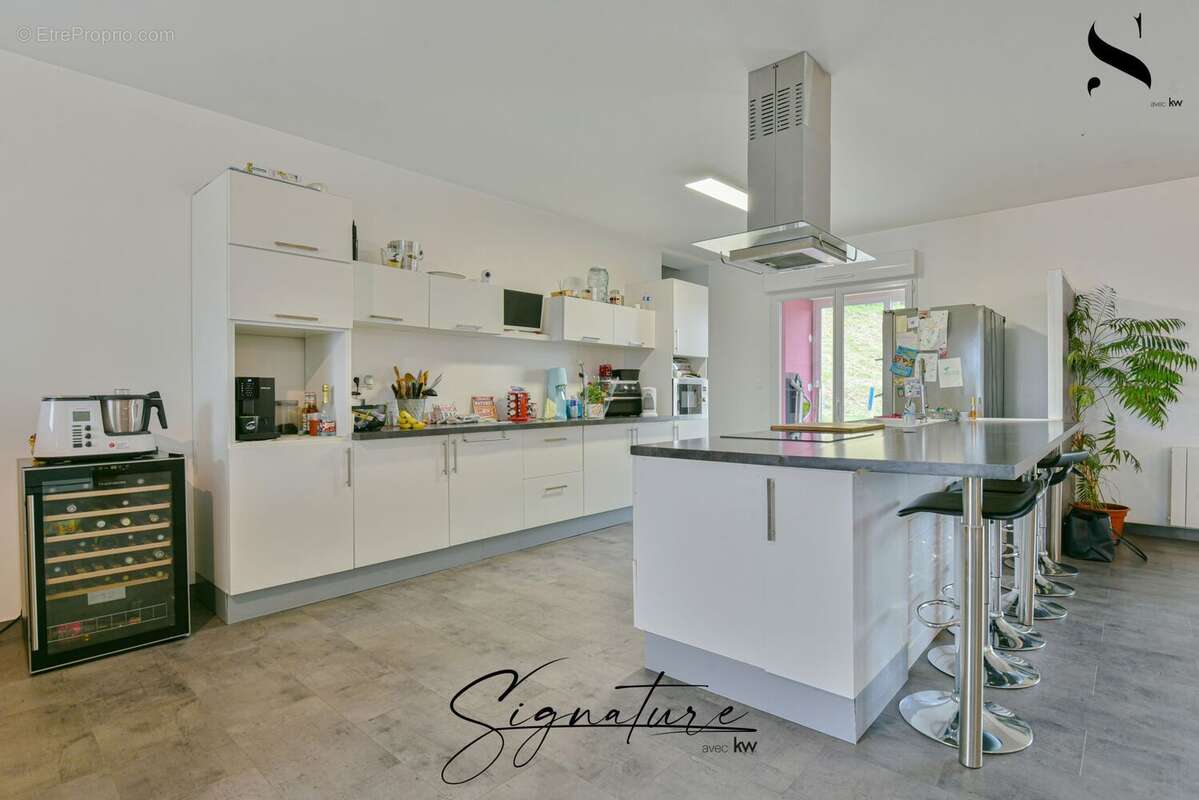 Maison à SAINT-HILAIRE-BONNEVAL