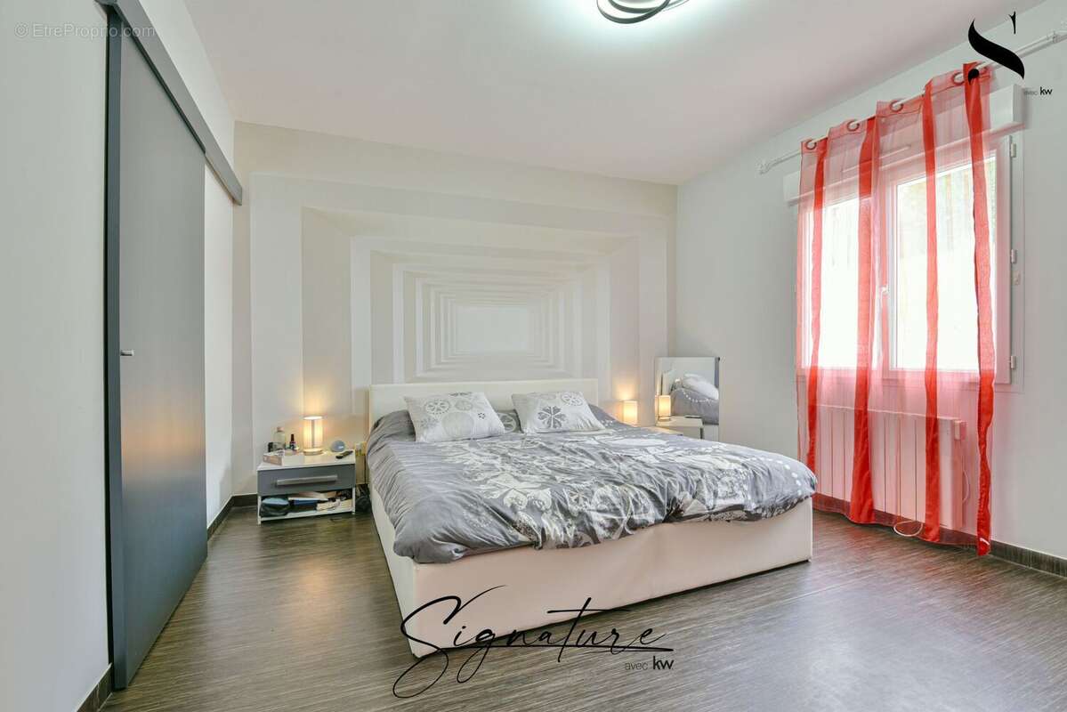 Maison à SAINT-HILAIRE-BONNEVAL