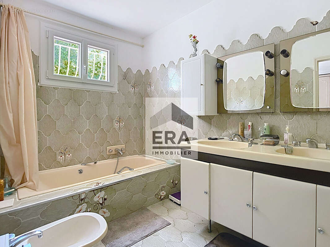 Maison à MARSEILLE-9E