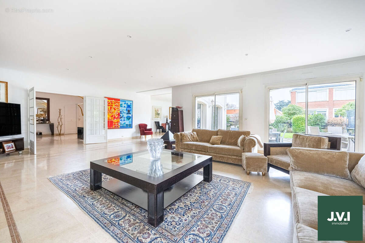 Maison à SAINT-GRATIEN