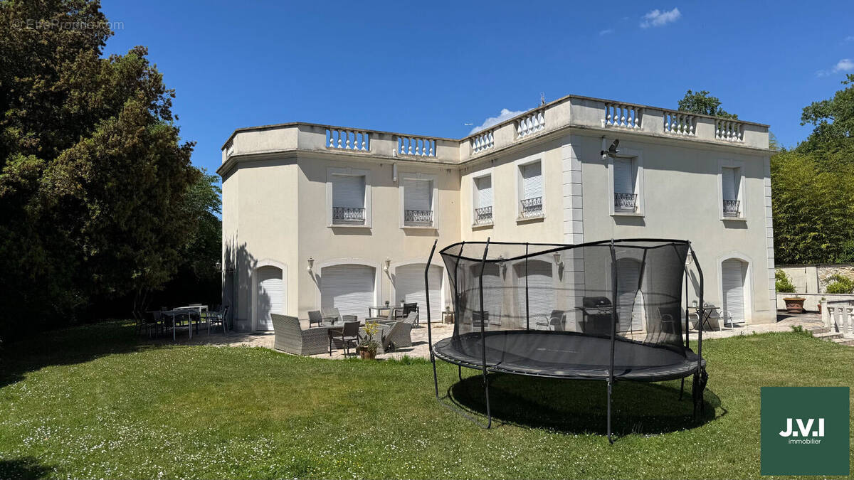 Maison à SAINT-GRATIEN