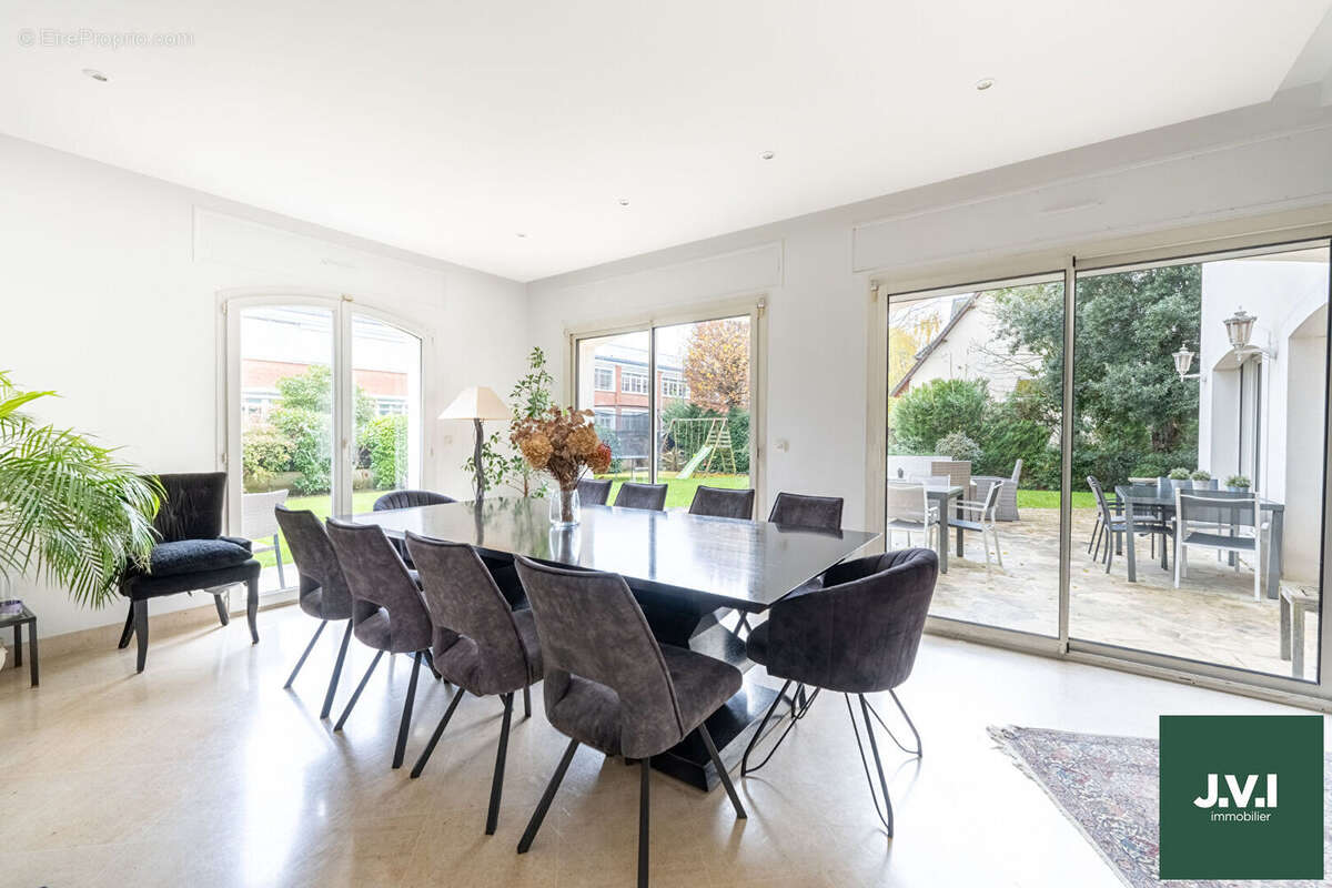 Maison à SAINT-GRATIEN