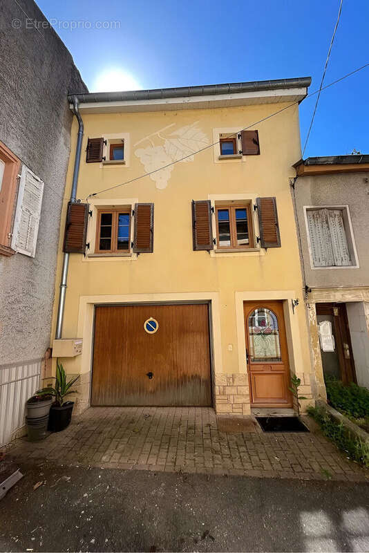 Maison à CONTZ-LES-BAINS