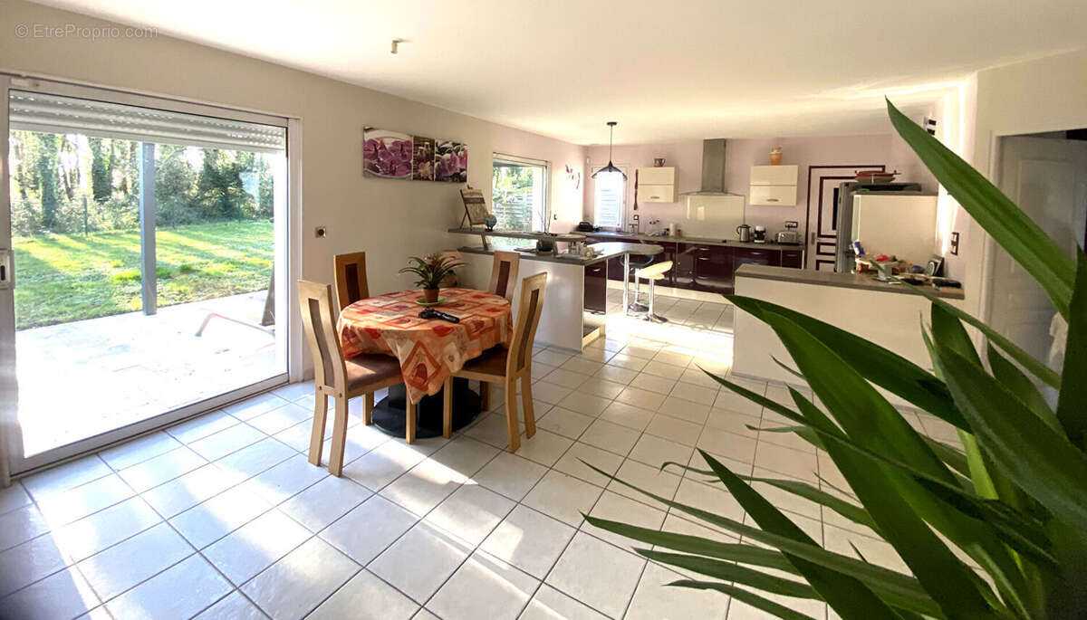 Maison à LES SORINIERES