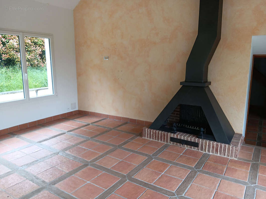 Maison à MONTIGNY-AUX-AMOGNES