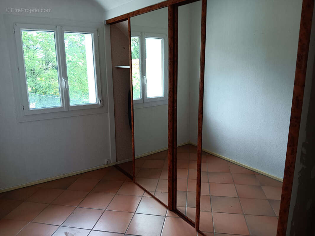 Maison à MONTIGNY-AUX-AMOGNES