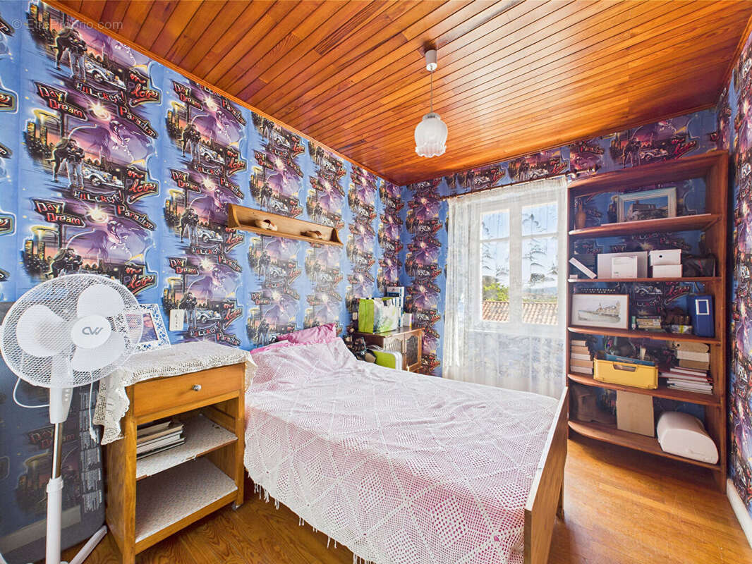 Maison à SAINT-VICTOR