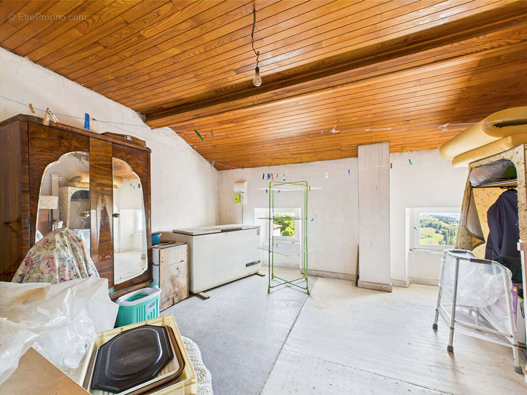 Maison à SAINT-VICTOR