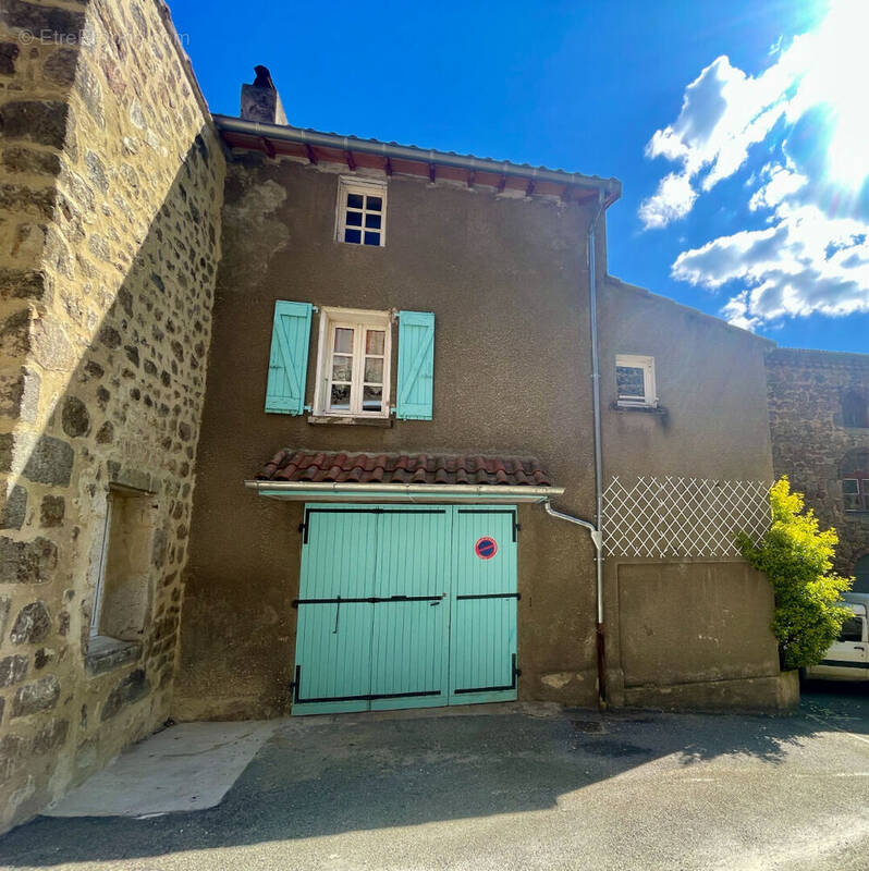 Maison à SAINT-VICTOR