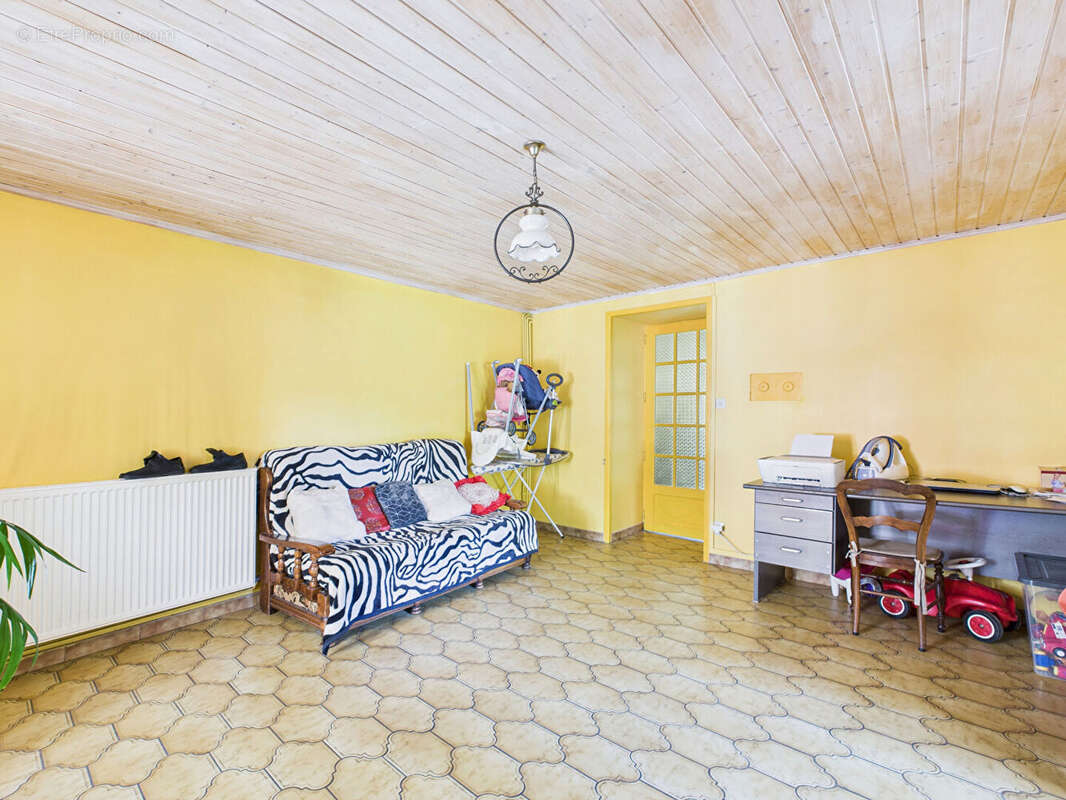 Maison à SAINT-VICTOR