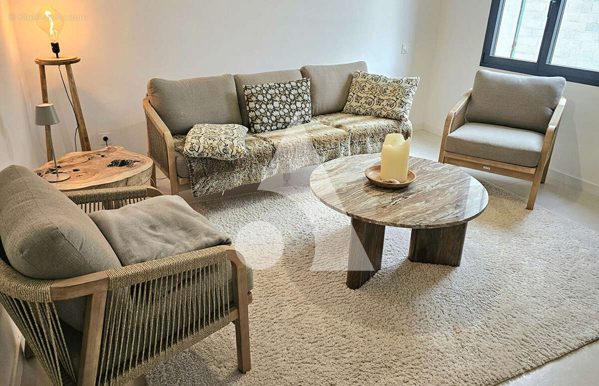 Maison à L&#039;ISLE-SUR-LA-SORGUE