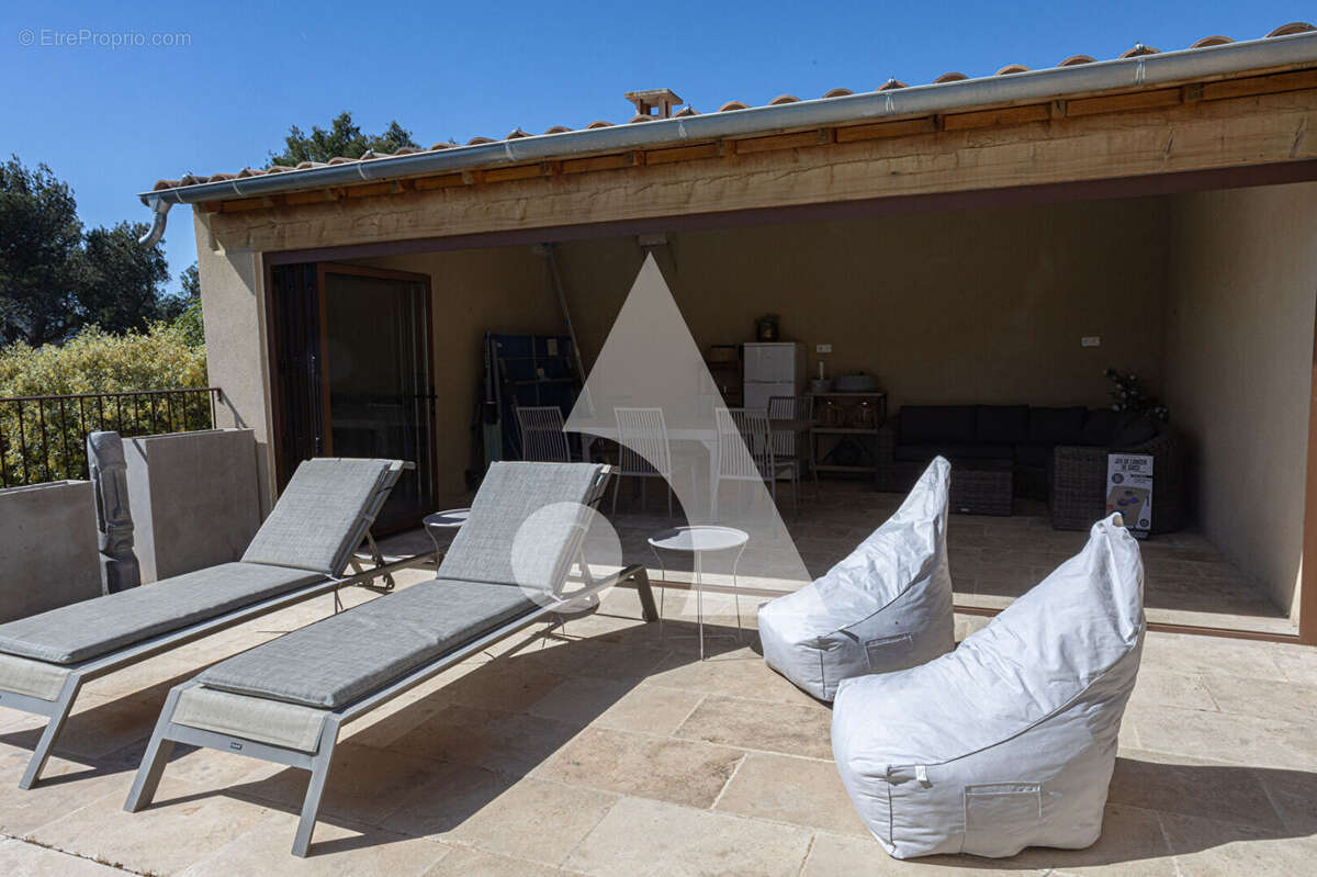 Maison à CABRIERES-D&#039;AVIGNON