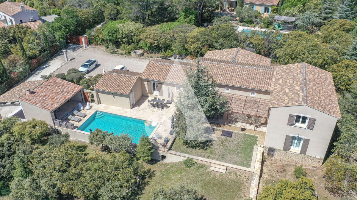 Maison à CABRIERES-D&#039;AVIGNON