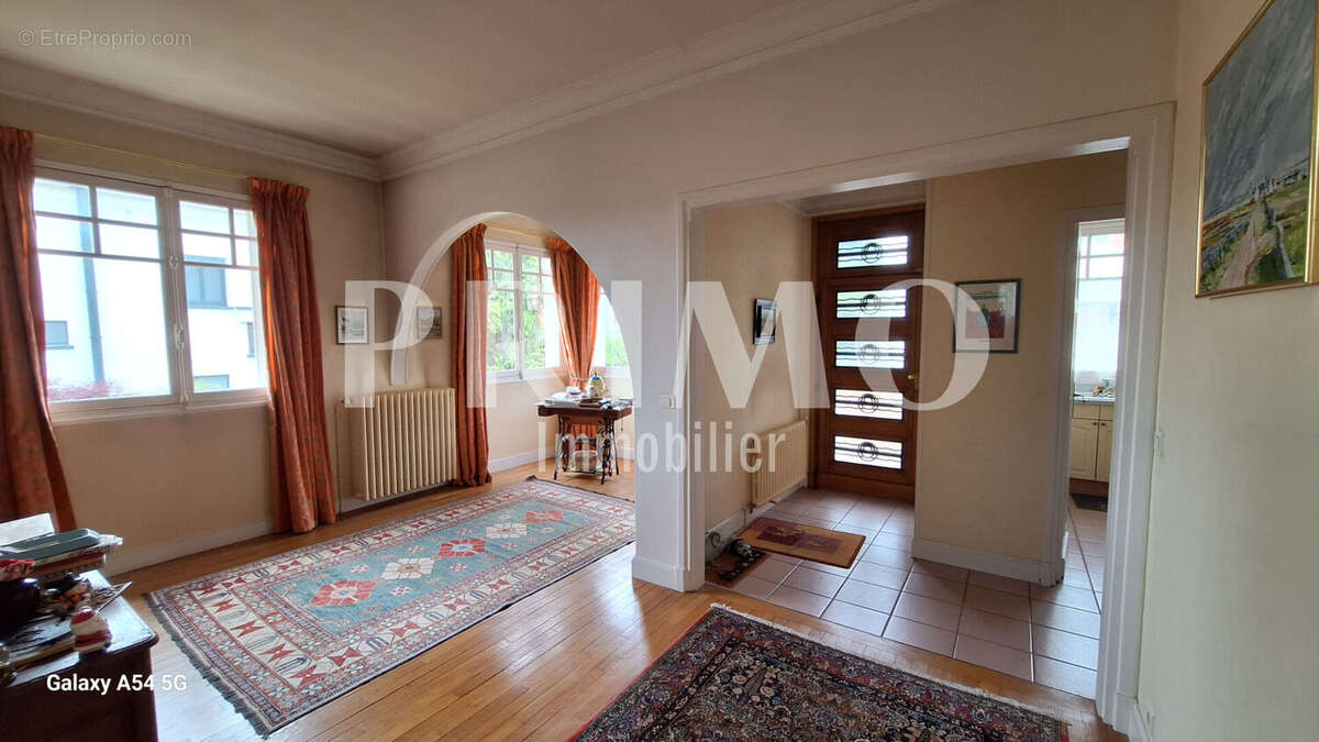 Maison à BOURG-LA-REINE