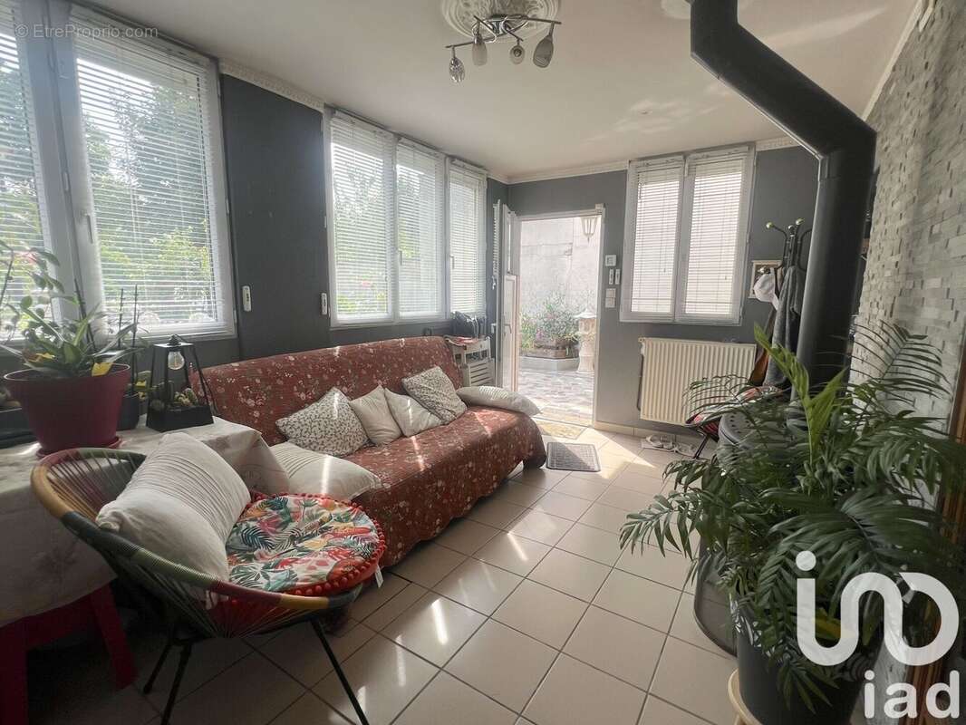 Photo 8 - Maison à PIERREFITTE-SUR-SEINE