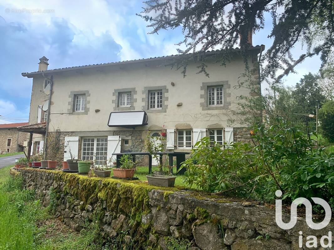 Photo 1 - Maison à SAINT-BONNET-LE-CHASTEL