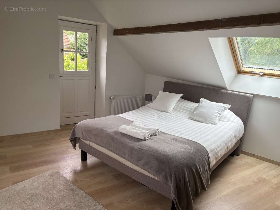 Maison à DAMPIERRE-EN-YVELINES