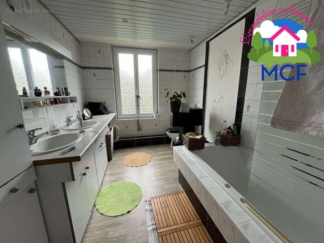 Maison à LA COUTURE-BOUSSEY