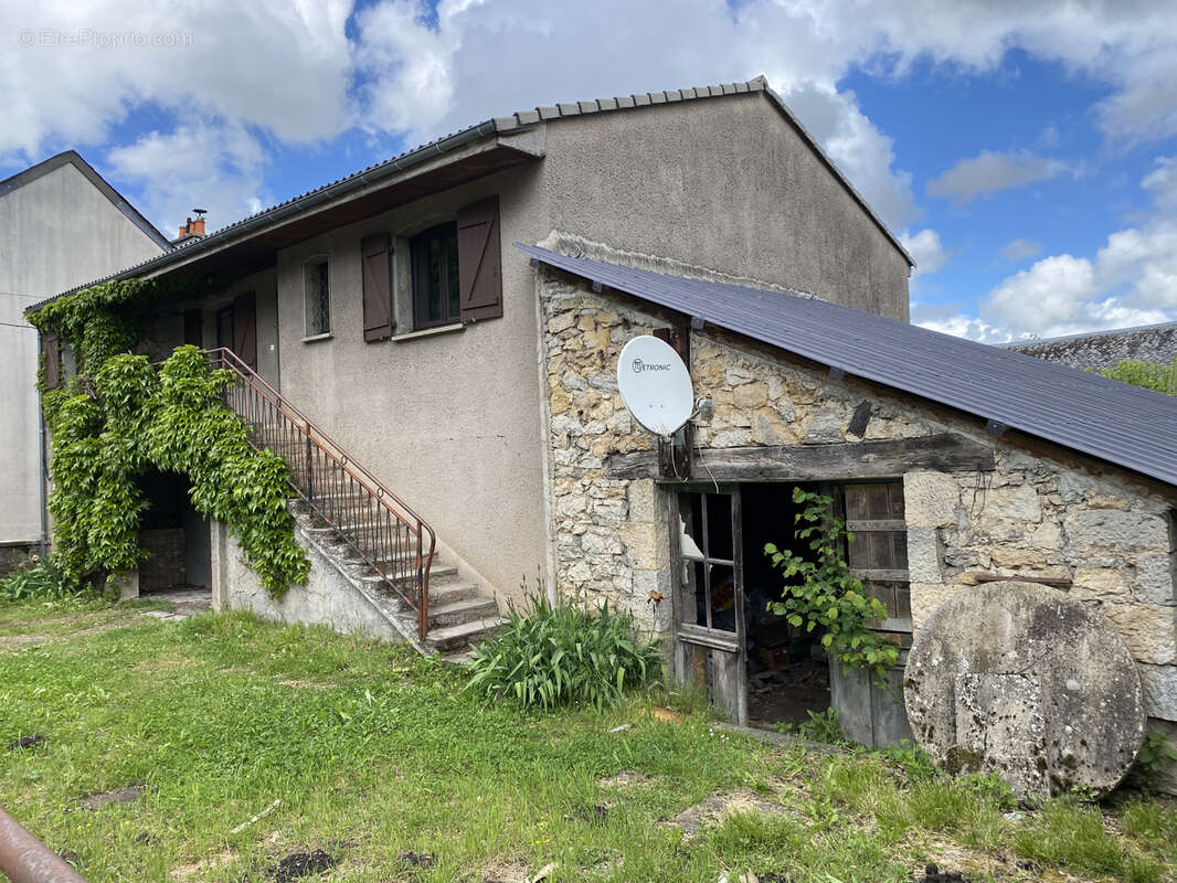 Maison à MONTROZIER