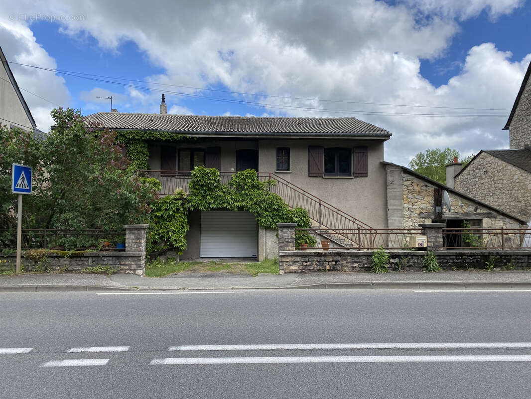 Maison à MONTROZIER