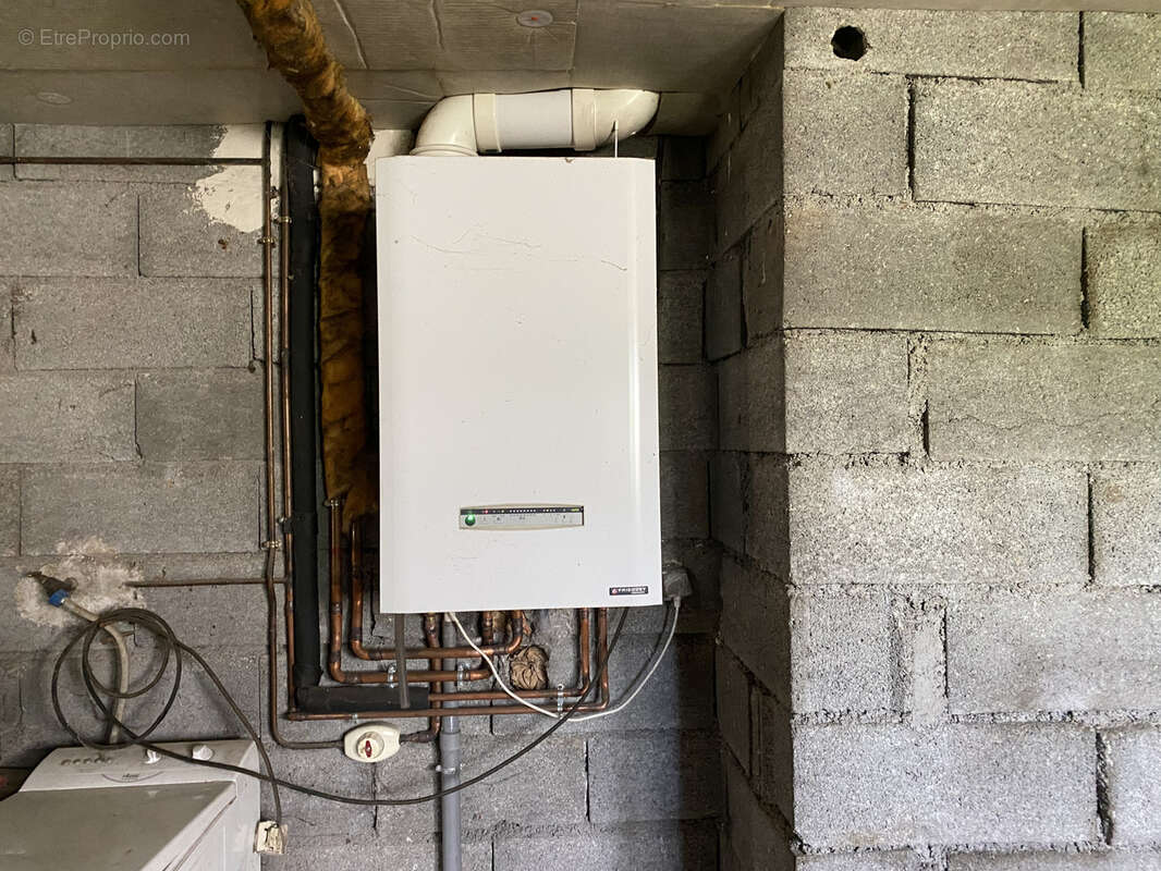 Maison à MONTROZIER