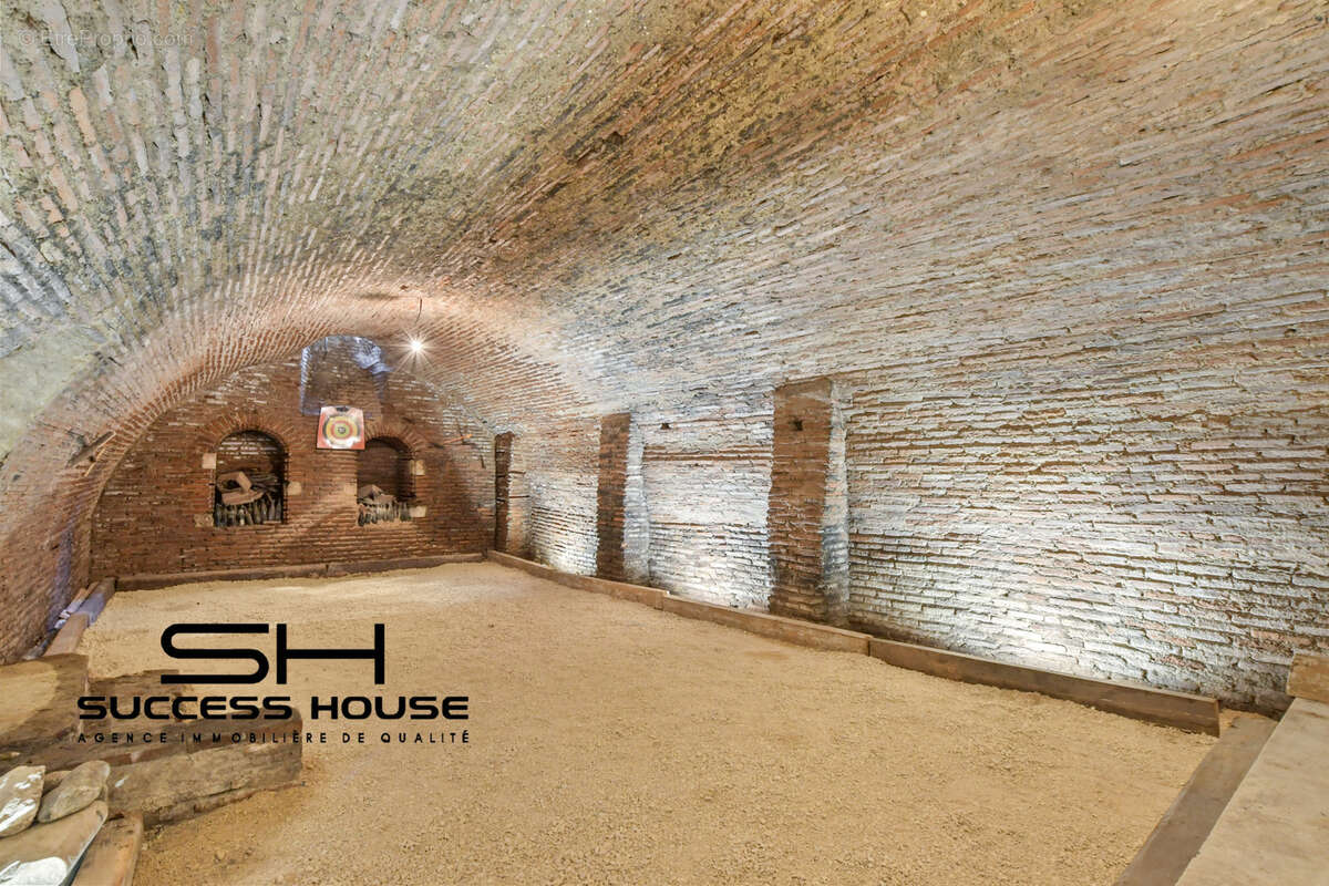 Maison à MONTESQUIEU-VOLVESTRE