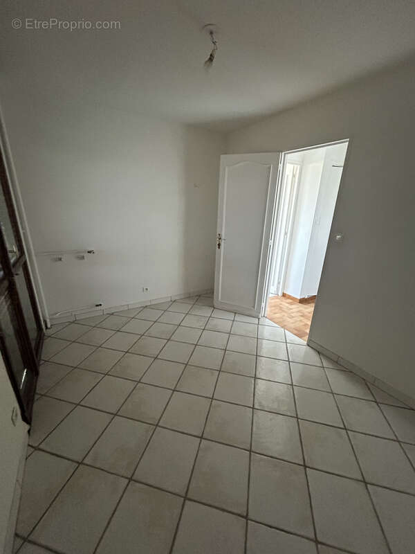 Appartement à MARSEILLE-12E