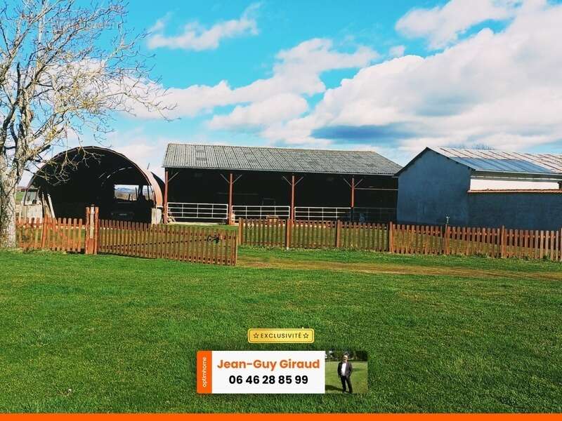 Maison à SAINT-PRIEST-BRAMEFANT