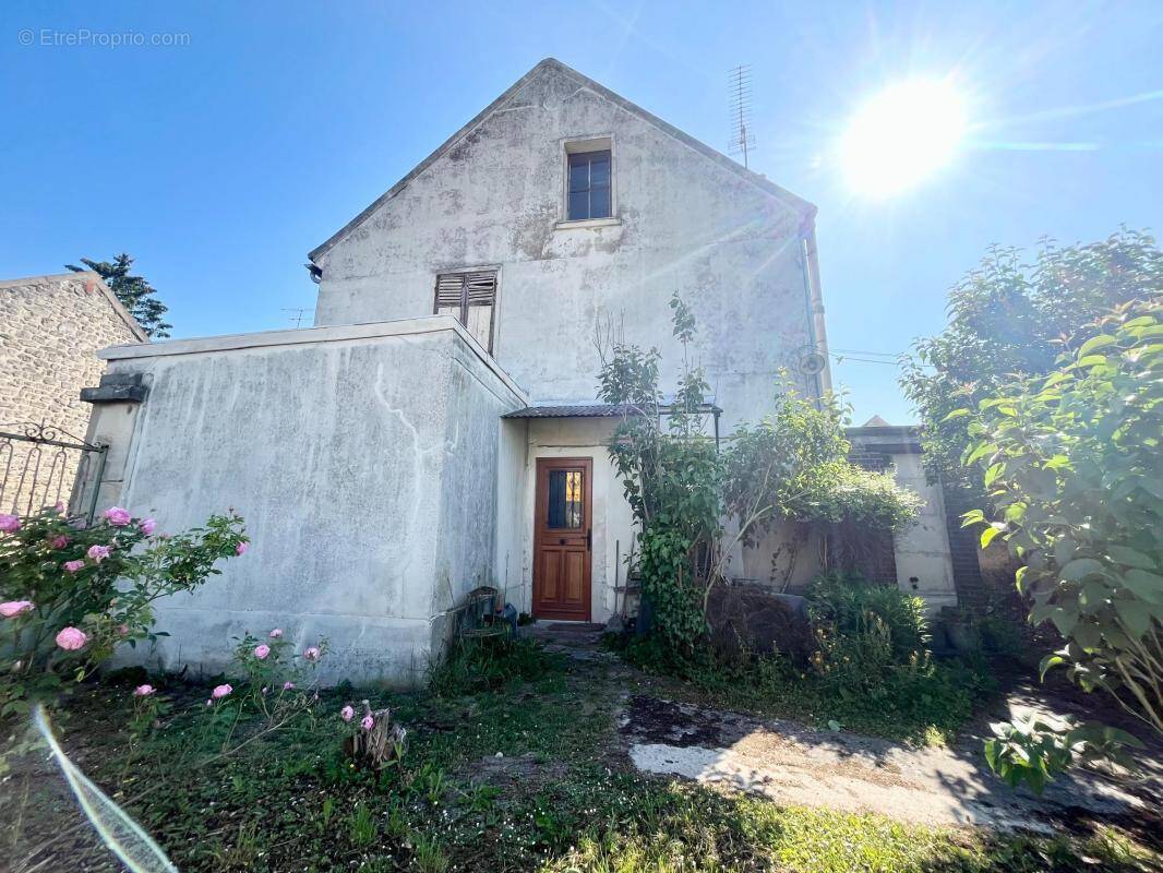 Maison à AUVERS-SUR-OISE