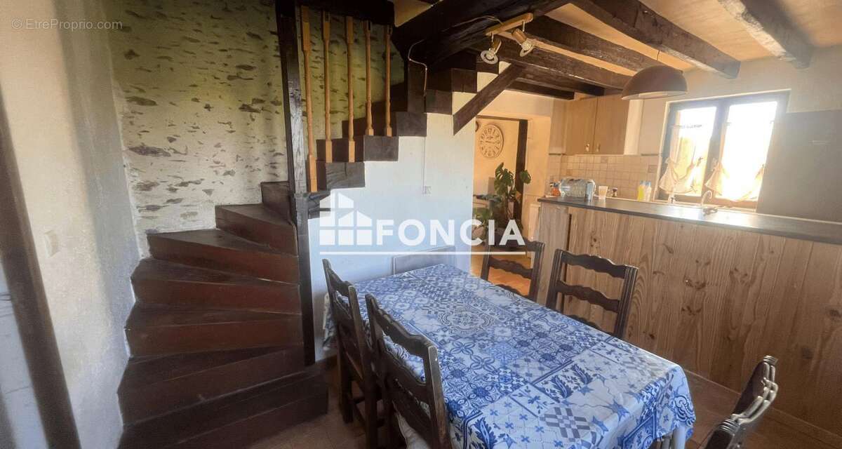 Maison à SILLE-LE-GUILLAUME