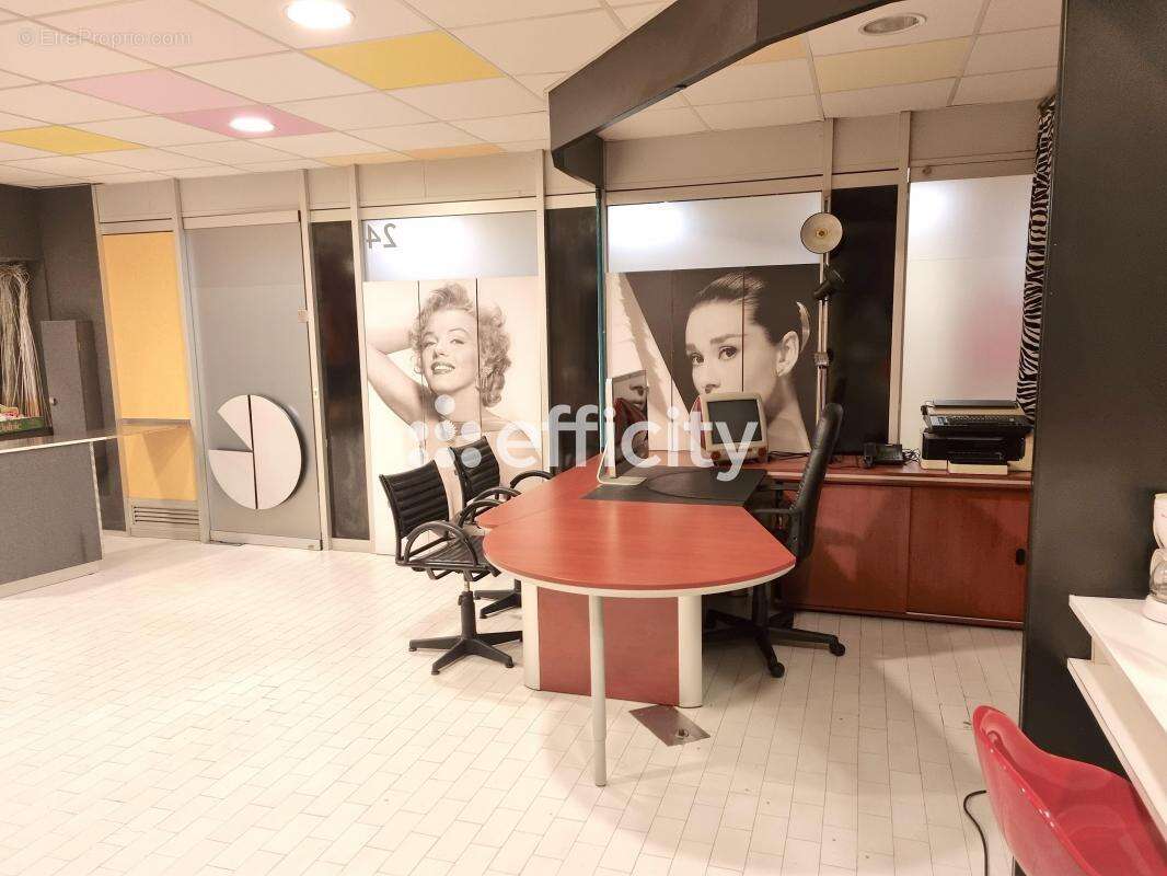 Commerce à MARSEILLE-8E