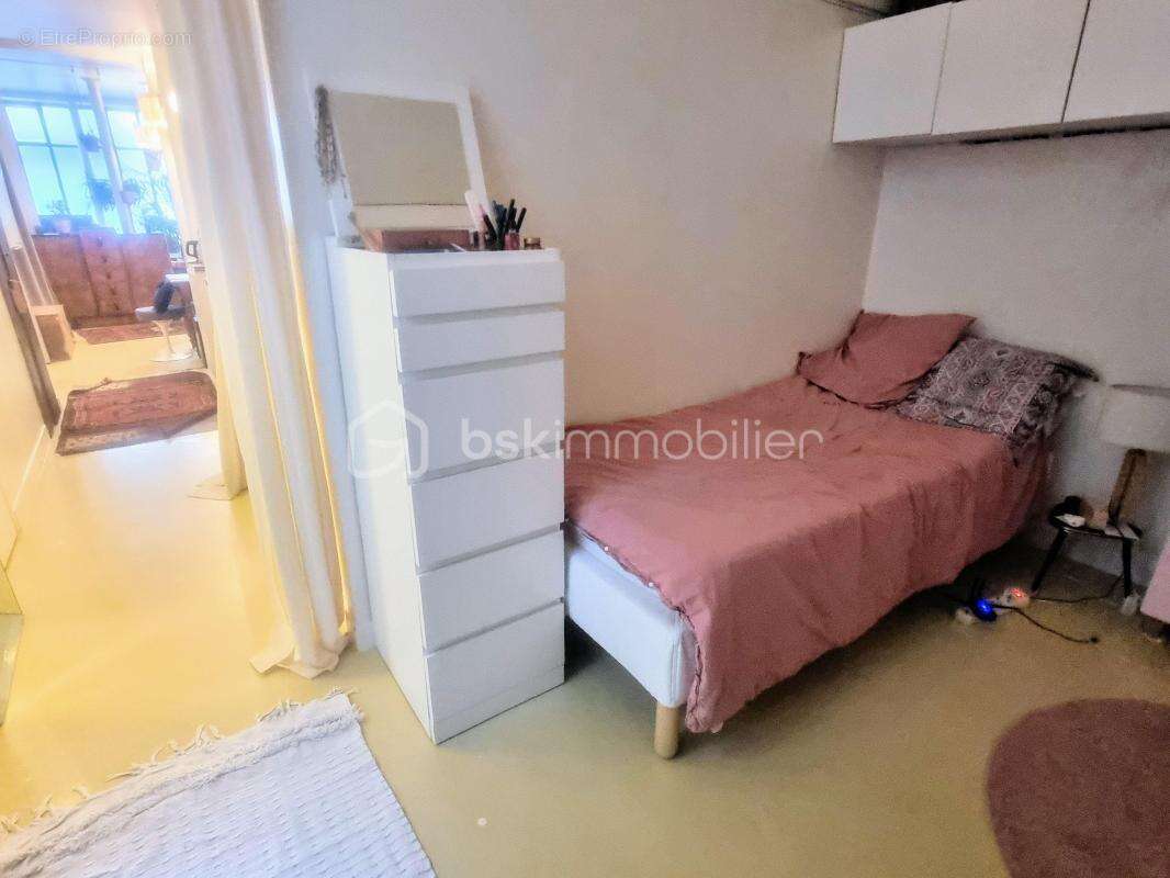 Appartement à PARIS-10E
