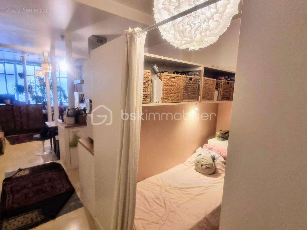 Appartement à PARIS-10E