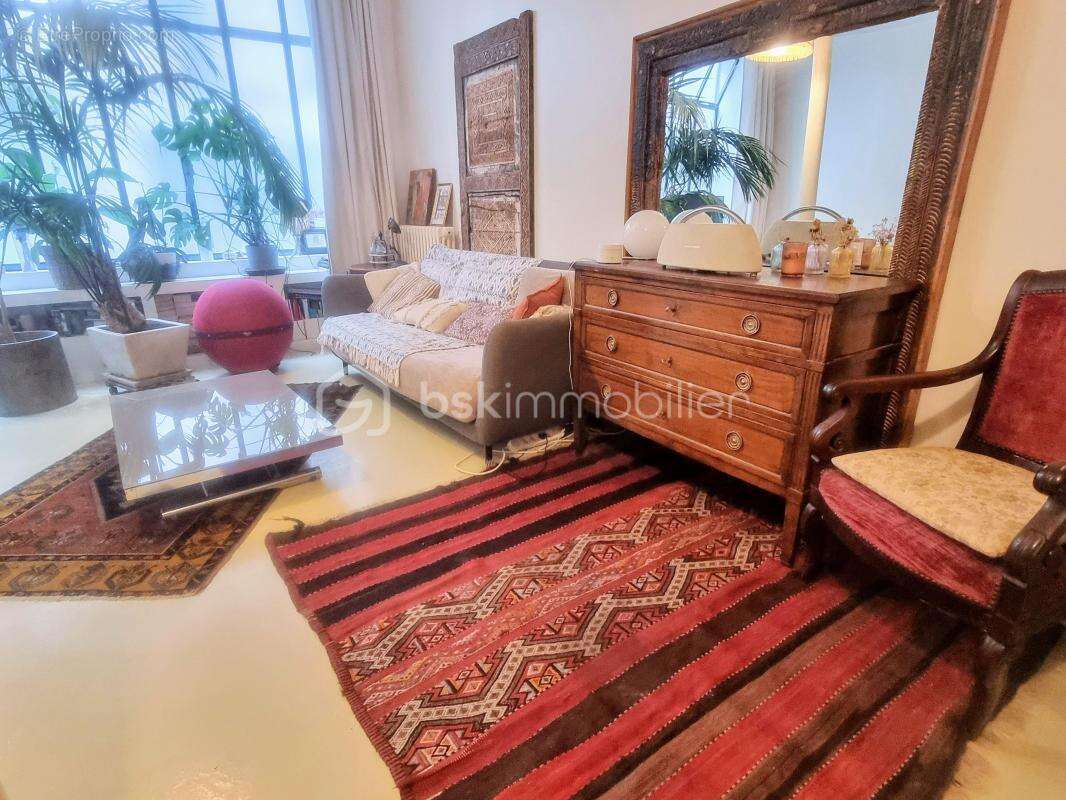 Appartement à PARIS-10E