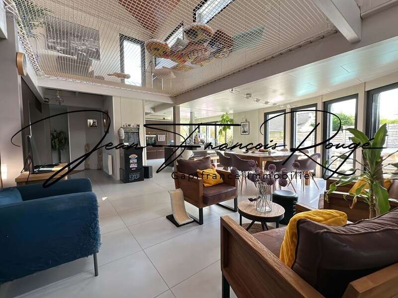 Maison à AGON-COUTAINVILLE