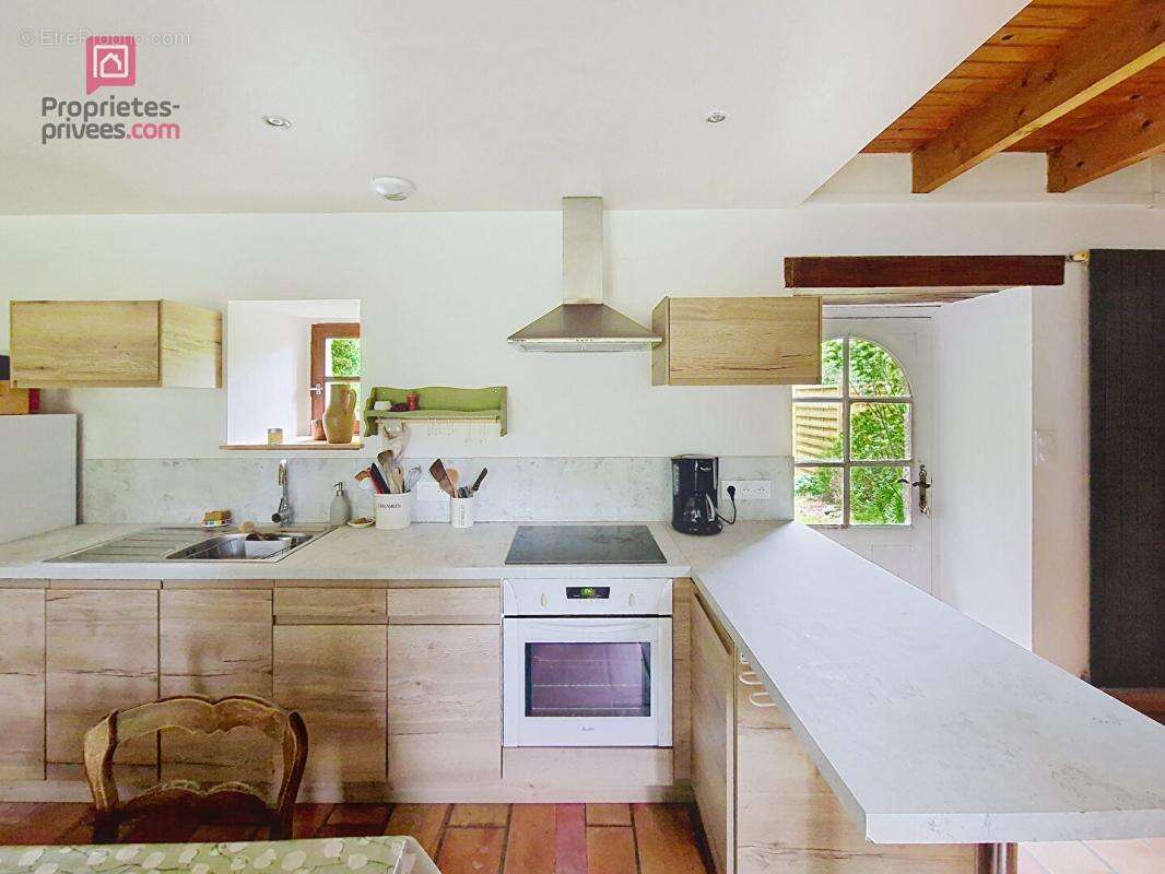 Maison à PLOUGONVEN