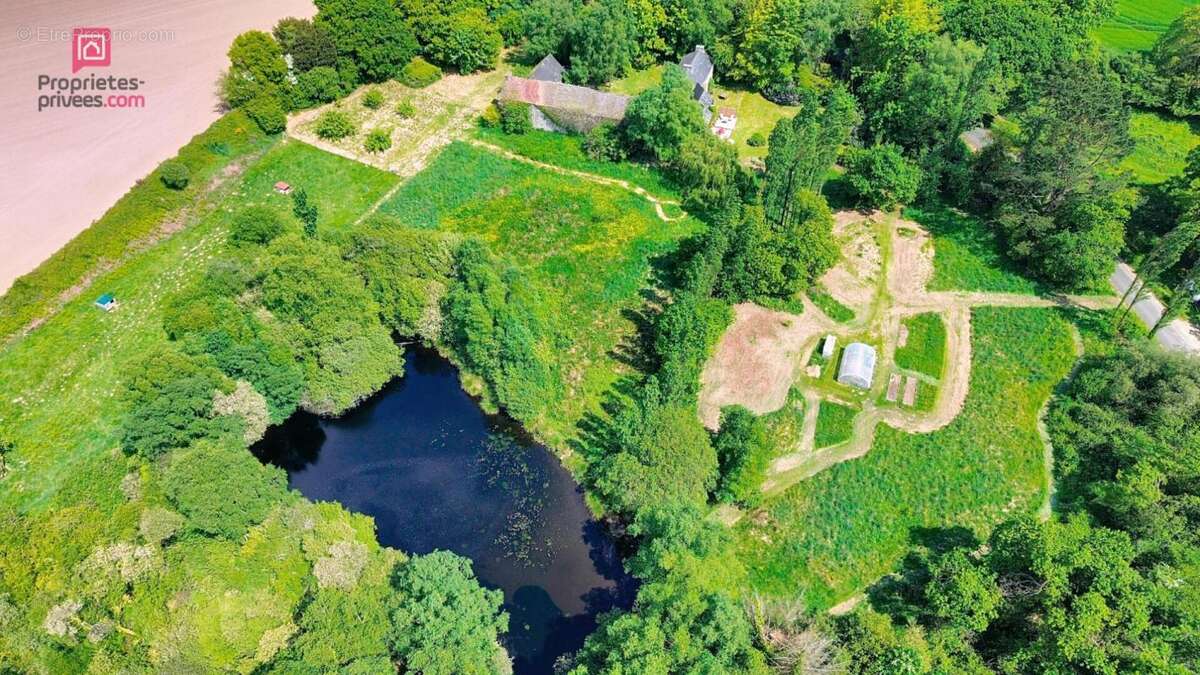 Maison à PLOUGONVEN