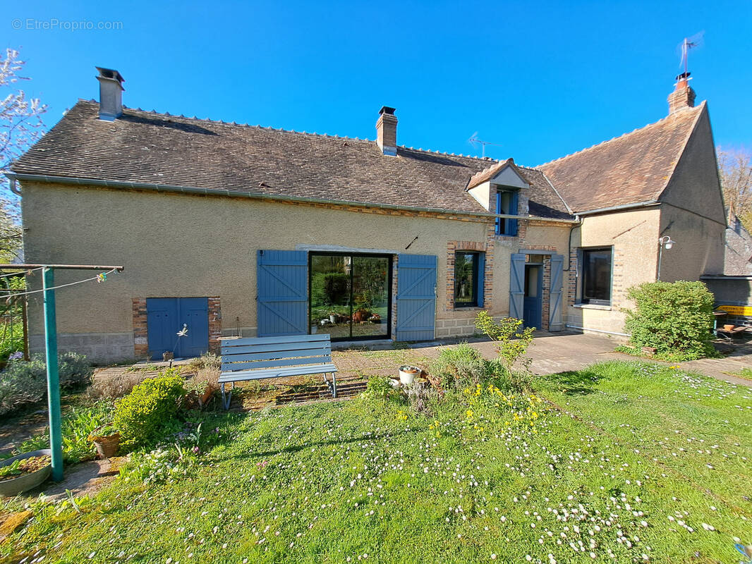 Maison à PONT-SUR-YONNE