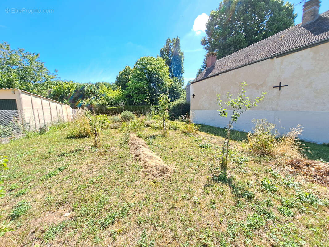 Maison à PONT-SUR-YONNE