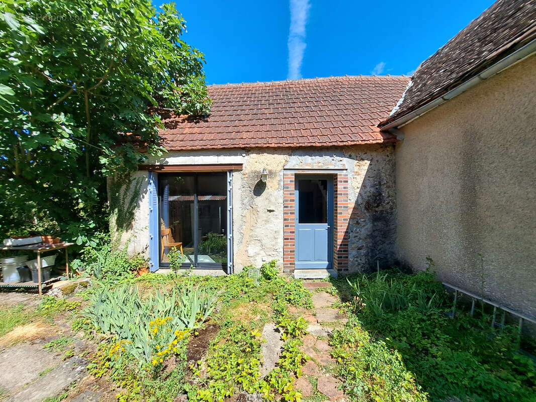 Maison à PONT-SUR-YONNE