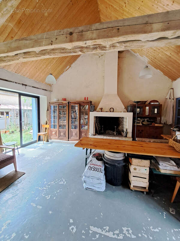 Maison à PONT-SUR-YONNE